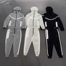 Nike Men Tech Fleece Tracksuits Mens Hoodie + Pants Gym Sets Sportwear Windrunner Reflective Women Jackets Techfleece Yoga Winter 2 Piece Running Black Grey