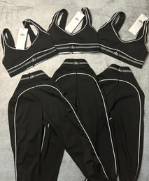 Alo Women's Yoga Set Heart Throb Bra + Leggings Yogawomen Sets Gym Short Sports Outfit Pants Shaping Waist Fitness Jogging Sportswear Running