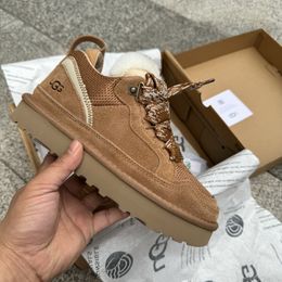 UGG Designer Lowmel Sneakers Trainers Casual Shoes Boots Highmel Tasman Tazz Slippers Womens Baskets Sand Wool Sheepskin Winter Runner Fall