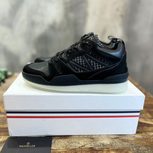 MONCLER TRAILGRIP shoes with middle side and Mongolia mouth